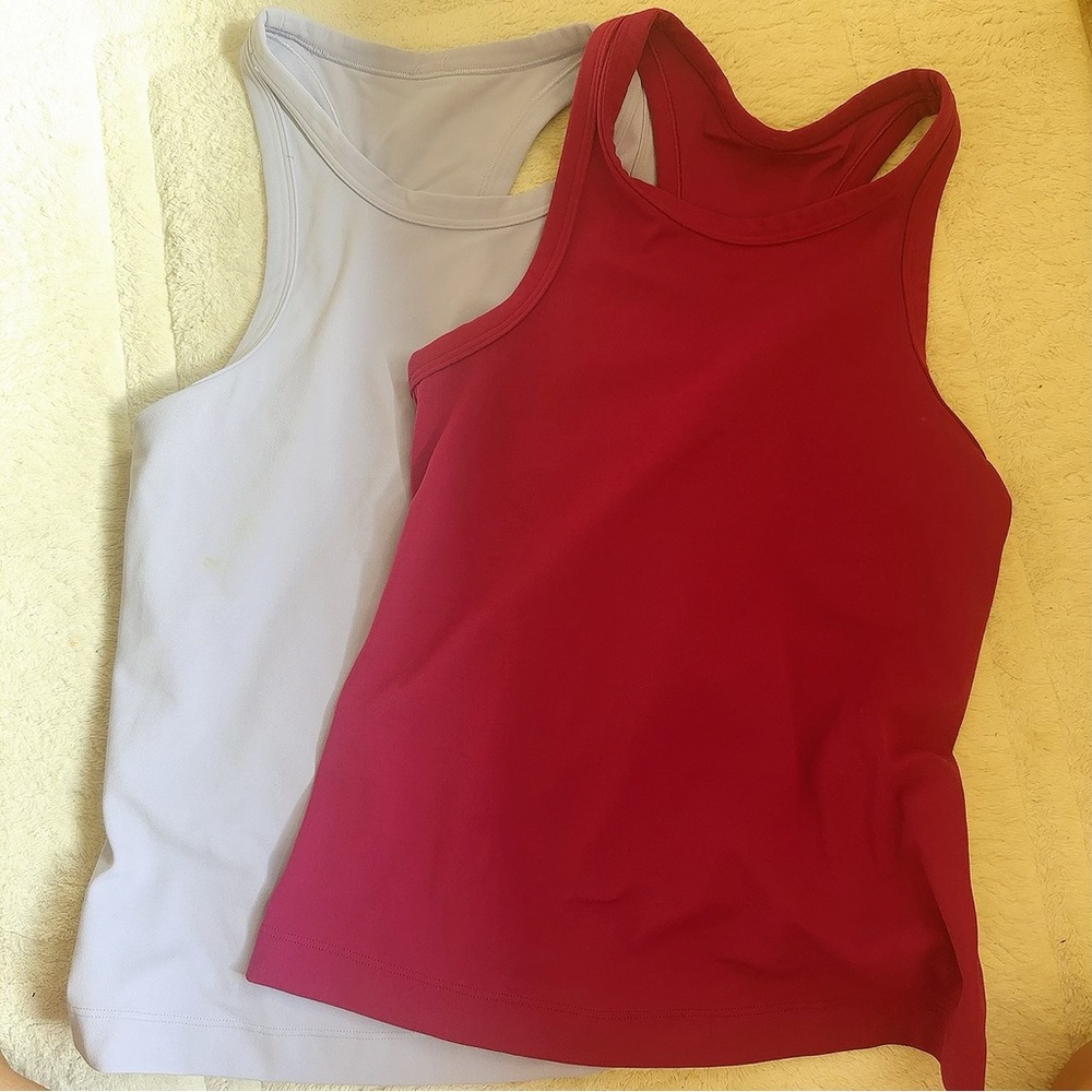 Lululemon 2 Tank Tops size 2